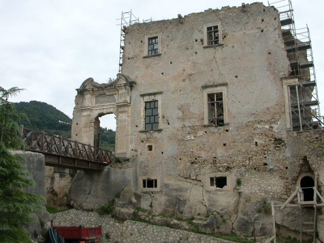 00 castello fiumefreddo bruzio cosenza