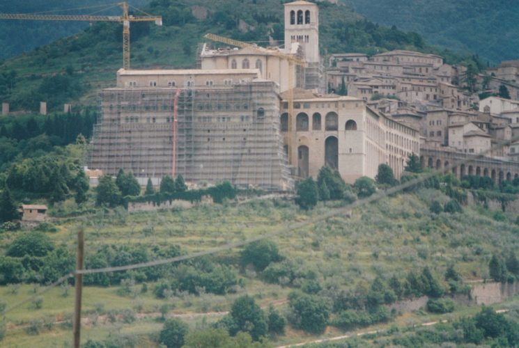 Gallery consolidamento 1997 basilica sacro convento 01