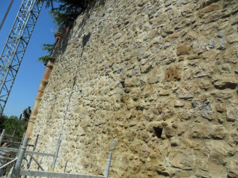 Restauro cinta muraria di Petroio, Trequanda (SI)